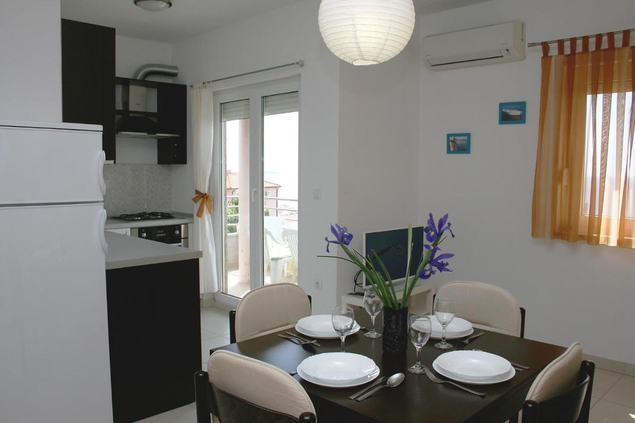 Apartments With A Parking Space Bilo, Primosten - 12870 Exterior photo